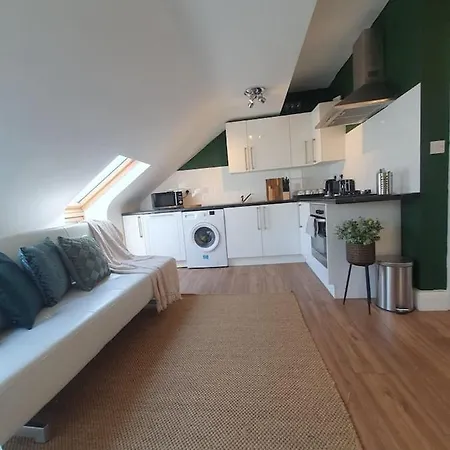 Loft Apartment Near Harry Potter Coaches Уотфорд Экстерьер фото